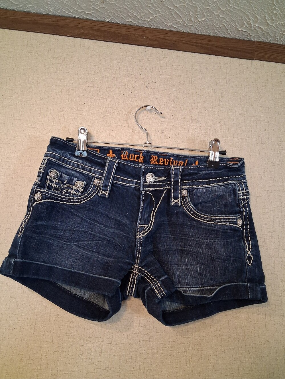 Rock Revival Women's Dark Wash Denim Shorts - Navy Blue Sz 26